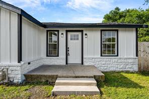 5225 Urbanview Street - Photo 3