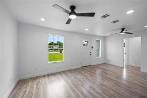 5225 Urbanview Street - Photo 5