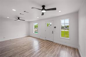 5225 Urbanview Street - Photo 7