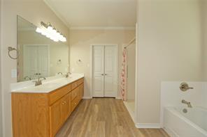 318 E 4th Street - Photo 15
