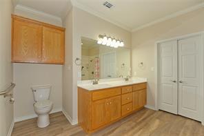 318 E 4th Street - Photo 16