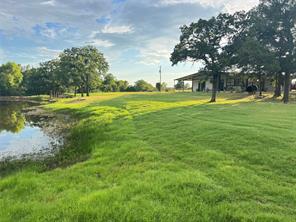800 Private Road 1485 - Photo 12