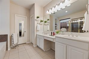 1660 Meadows Avenue - Photo 18