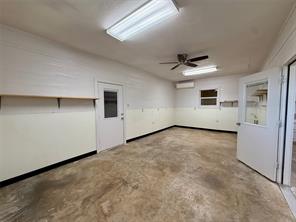 20959 Hwy 281 - Photo 6