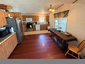 1100 Alford Street - Photo 13