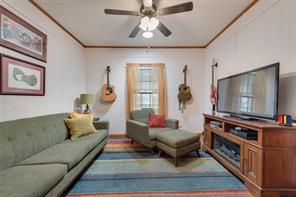 233 E High Street - Photo 15