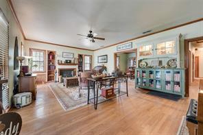 233 E High Street - Photo 2