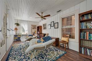 233 E High Street - Photo 20