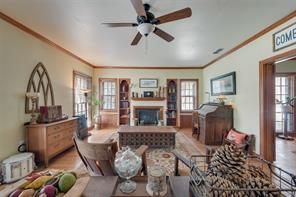 233 E High Street - Photo 4