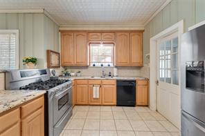 233 E High Street - Photo 9