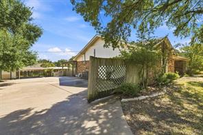 105 Virginia - Photo 14