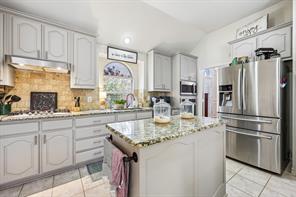204 Sherwood Drive - Photo 15