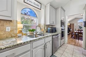 204 Sherwood Drive - Photo 16