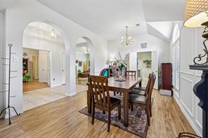 204 Sherwood Drive - Photo 8