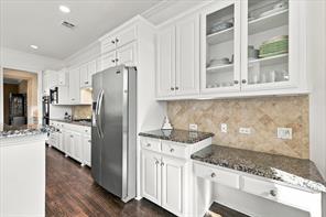 614 Castle Creek Drive - Photo 14