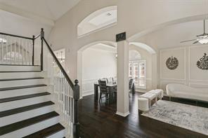 324 Ambrose Drive - Photo 6