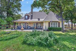 257 Saint Andrews Drive E