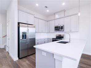 712 N Sycamore - Photo 11