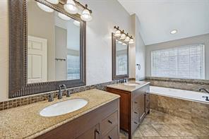 821 Shorewood Drive - Photo 12