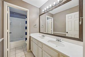 821 Shorewood Drive - Photo 18