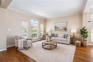 821 Shorewood Drive - Photo 3