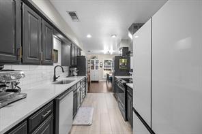 208 Pebblestone Drive - Photo 12