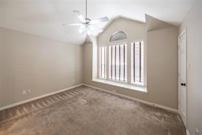 926 Laguna Drive - Photo 31