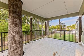 140 Southlake Drive - Photo 4