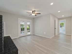 107 N Avenue P - Photo 6