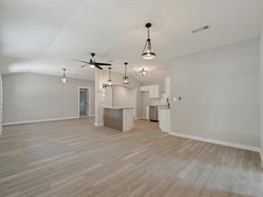 107 N Avenue P - Photo 9