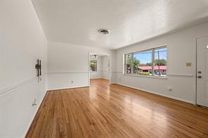 1134 Usher Street - Photo 10