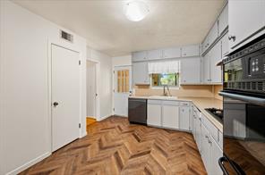 1134 Usher Street - Photo 16
