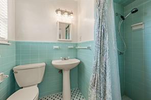 1134 Usher Street - Photo 23
