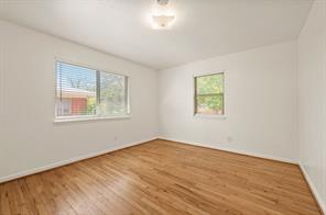 1134 Usher Street - Photo 24