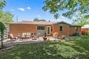1134 Usher Street - Photo 29
