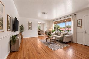 1134 Usher Street - Photo 9