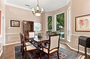 942 Village Parkway - Photo 14