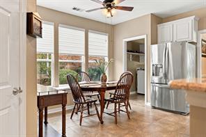 942 Village Parkway - Photo 8