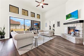 915 Blueberry Way - Photo 2