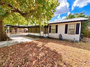 502 N Sixth Street - Photo 2