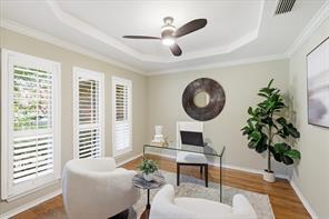 541 Briarglen Drive - Photo 10