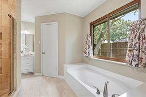 541 Briarglen Drive - Photo 25