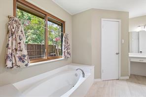 541 Briarglen Drive - Photo 26