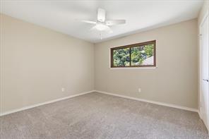 541 Briarglen Drive - Photo 32