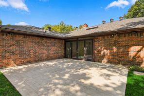 541 Briarglen Drive - Photo 37
