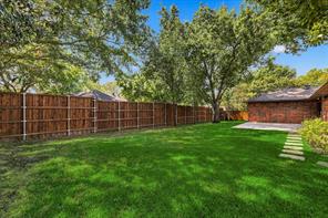 541 Briarglen Drive - Photo 38