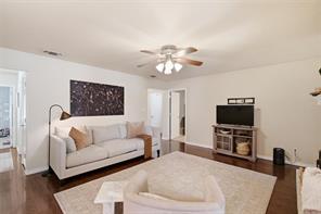 1406 Doral Court - Photo 18