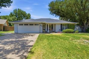 1406 Doral Court - Photo 2