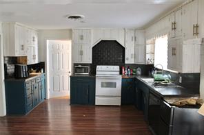 400 E Main Street - Photo 17