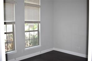 1009 Olivia Drive - Photo 3